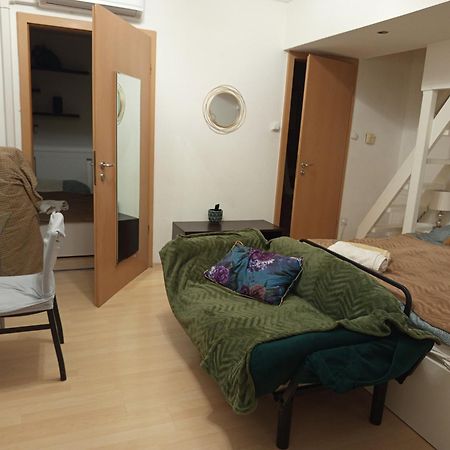 Trendy 2 Room Flat, Next To Corvin Mall Free Huge Garage! Ac,Dishwasher,Washmachine, Smart Tv Budapest Eksteriør bilde