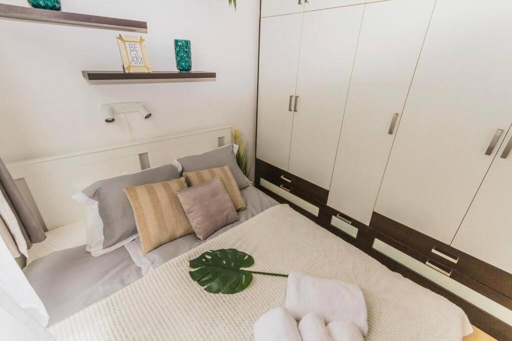 Trendy 2 Room Flat, Next To Corvin Mall Free Huge Garage! Ac,Dishwasher,Washmachine, Smart Tv Budapest Eksteriør bilde