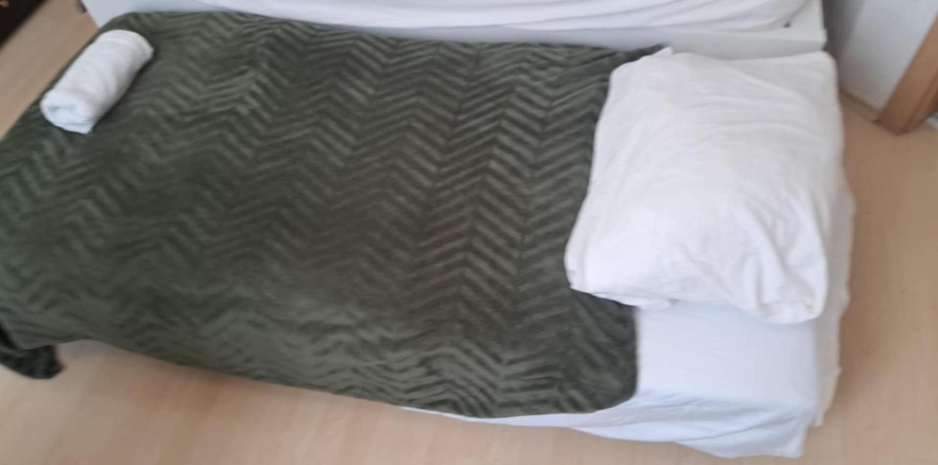 Trendy 2 Room Flat, Next To Corvin Mall Free Huge Garage! Ac,Dishwasher,Washmachine, Smart Tv Budapest Eksteriør bilde